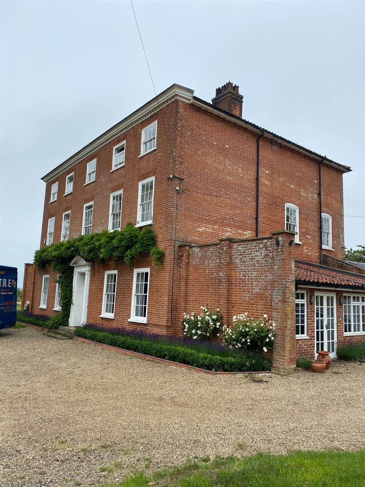 Acme Removals - professional house removals in London